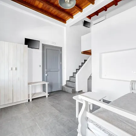 Belvedere * Livadi (Serifos)