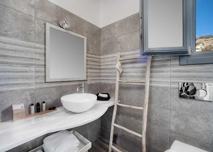 Belvedere * Livadi (Serifos)